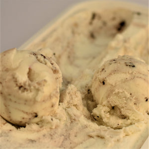 Cookies and cream ice cream – ice cream with oreo,ايس كريم بالاوريو ايسكريم كوكيز آند كريم.